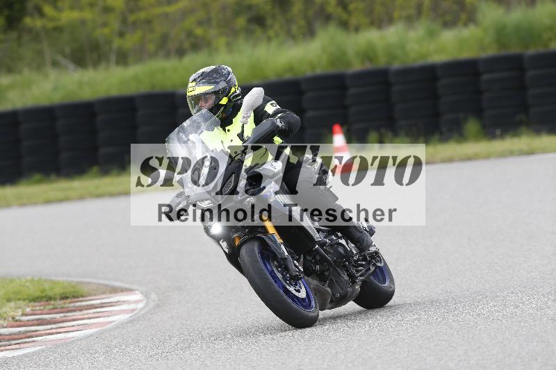 /Archiv-2025/09 22.04.2025 Cornu Master School ADR/gruen-vert/26